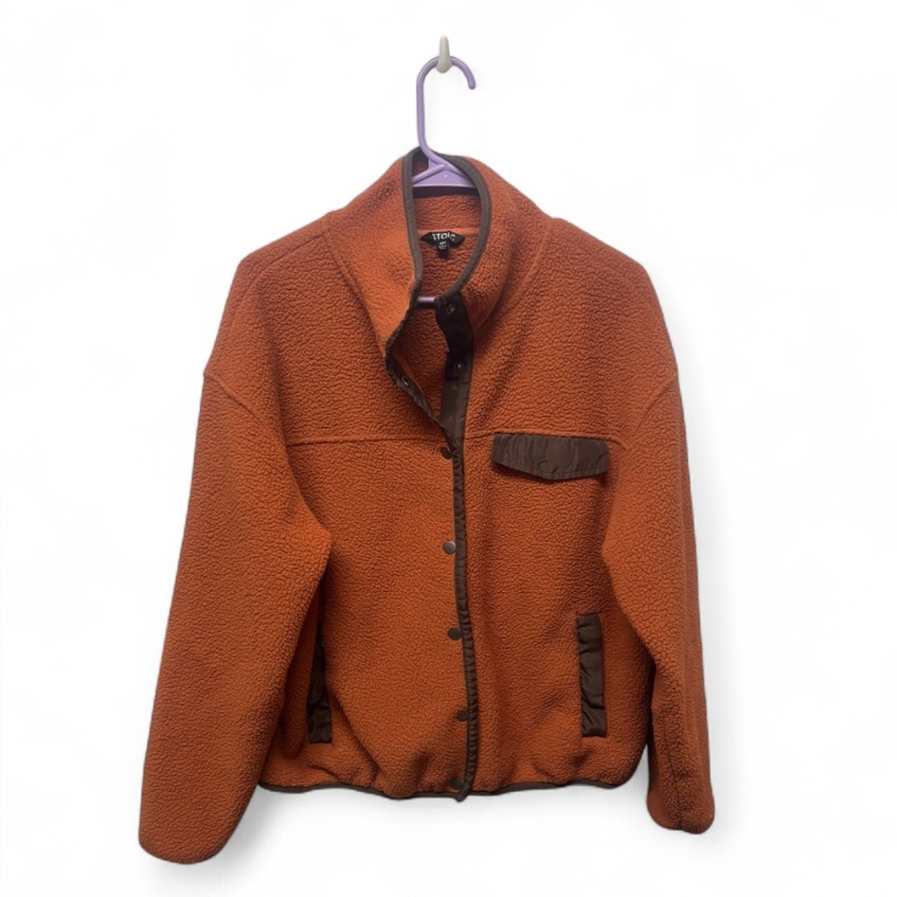Stoic button up fleece jacket.‎